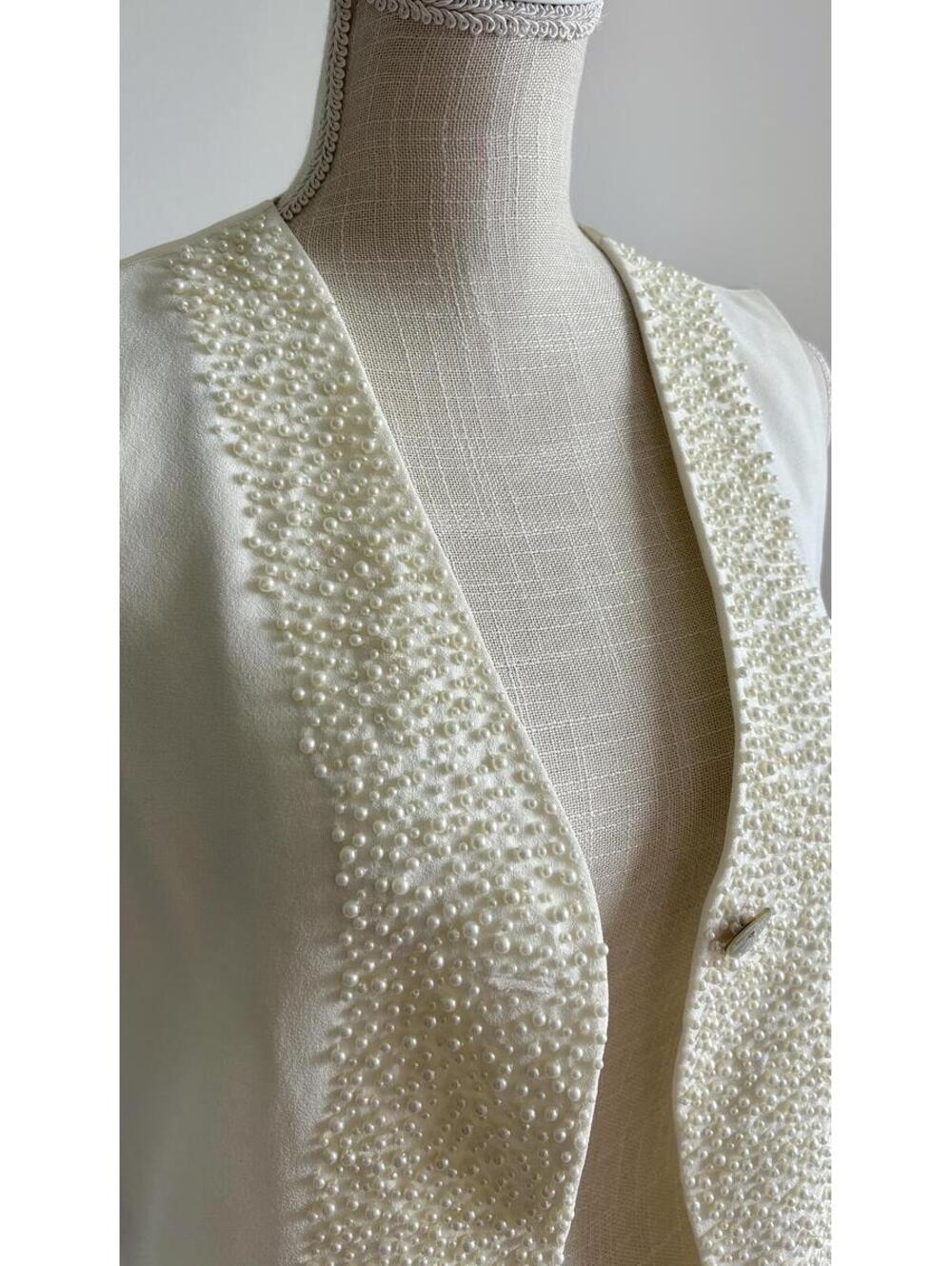 90s Vintage Kenar Cream Beaded Pearl Trim Satin Vest Size M